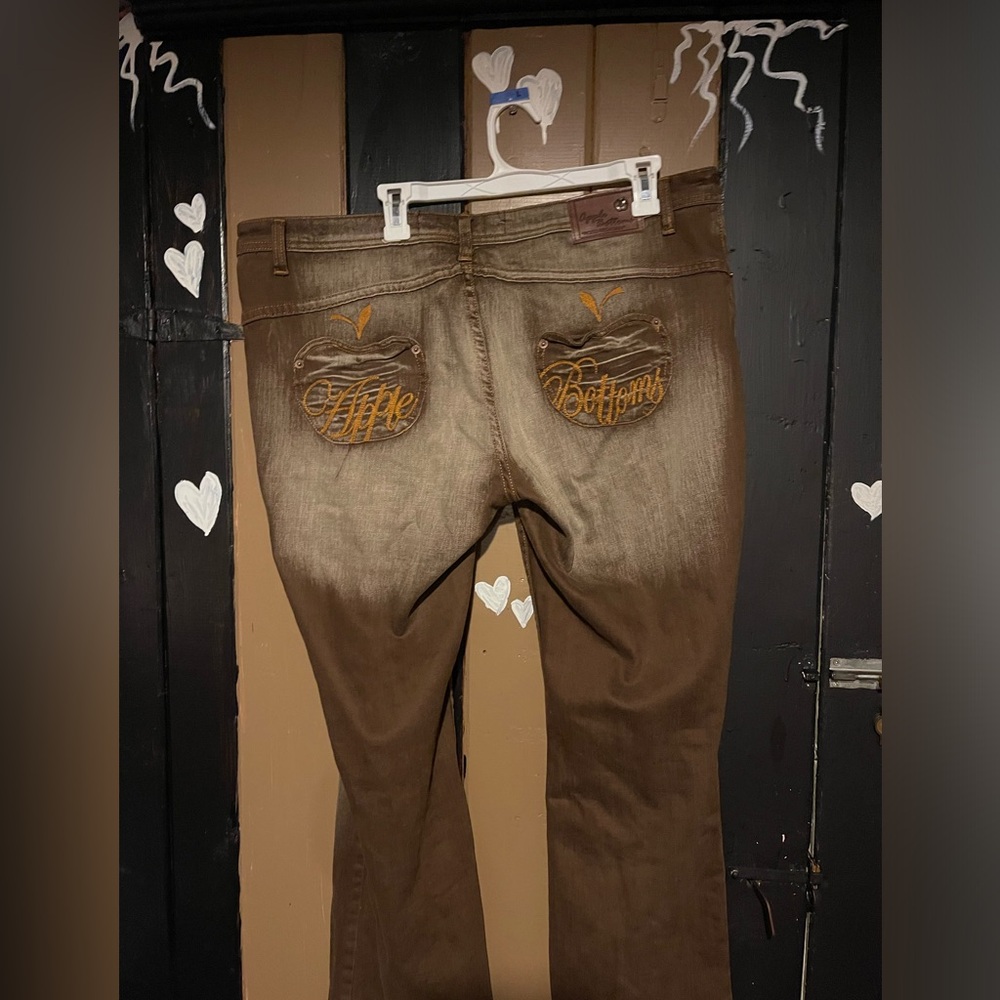 Apple bottom jeans